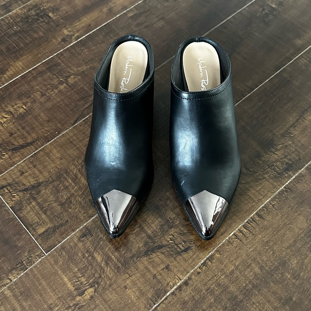 Black ‘Paulina’ mules from Vici